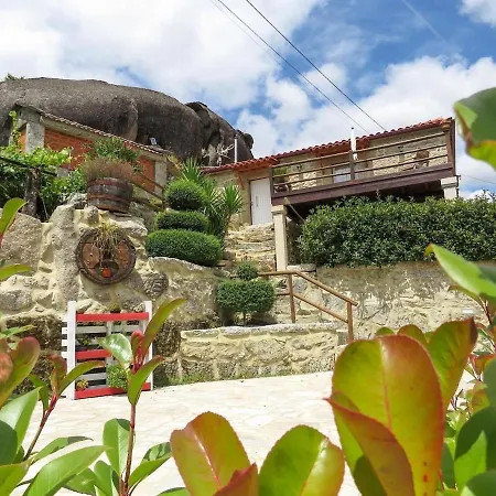 Casa Do Penedo * Виана-ду-Каштелу