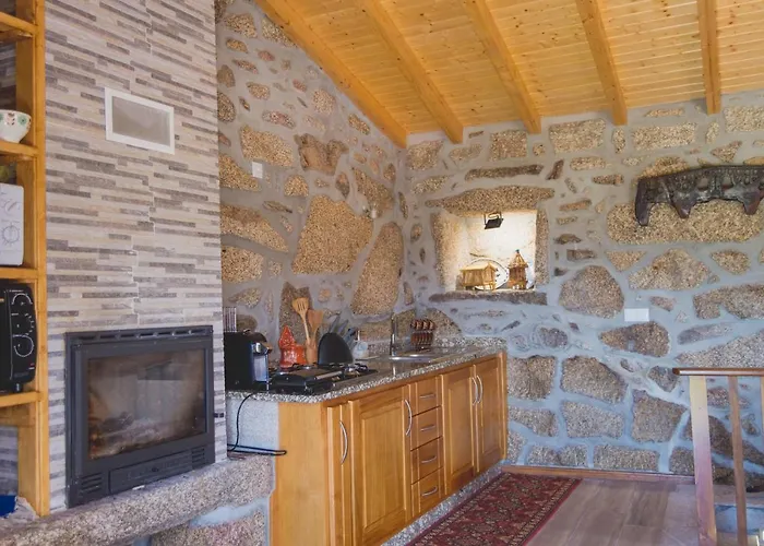 Casa Do Penedo Виана-ду-Каштелу