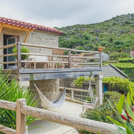 Casa Do Penedo *