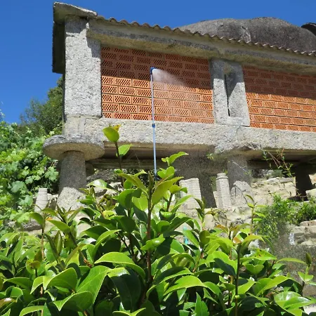 Casa Do Penedo